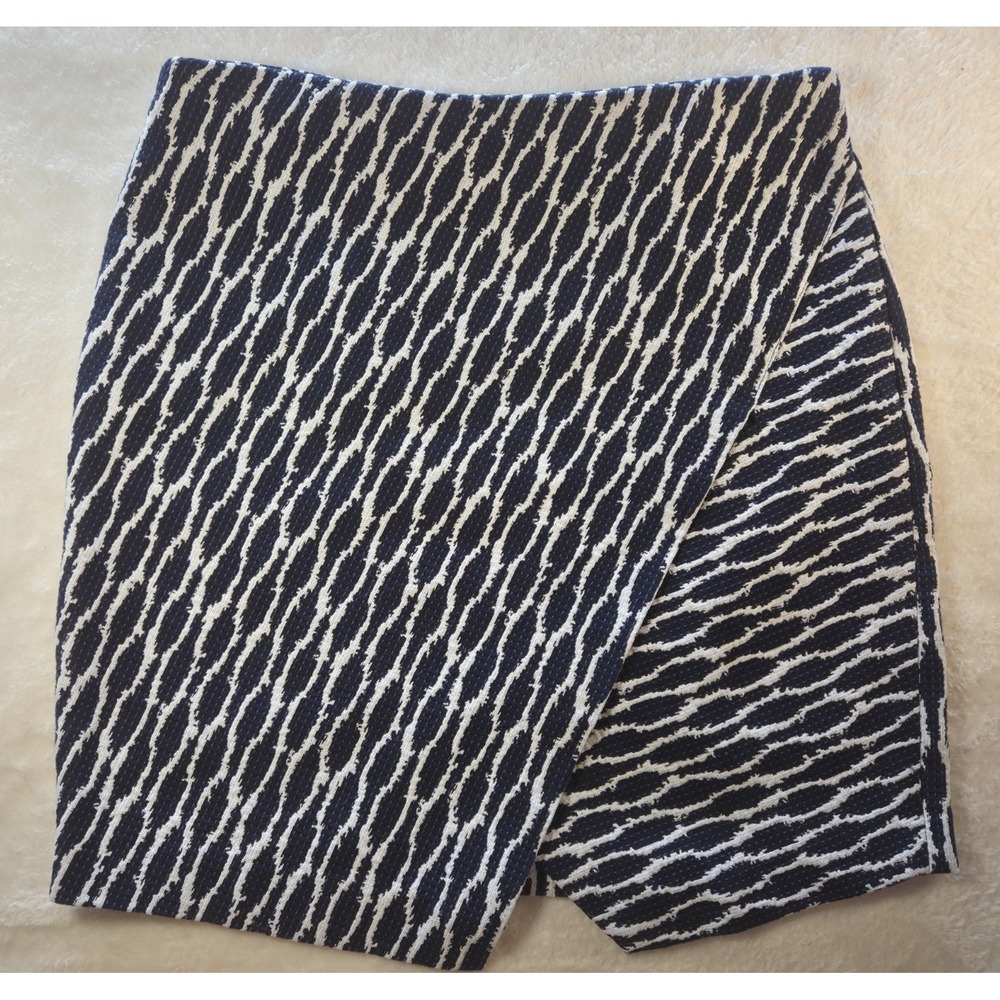Ann Taylor LOFT Navy and White Ikat Jacquard Faux Wrap Mini Skirt Medium
